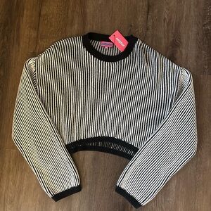 Edikted NWT Gwenyth Textured Cropped Sweater